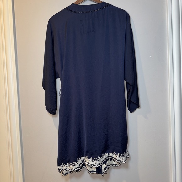 Anthropologie Eloise Lune Embroidered Robe XS/S EUC **Missing Sash** Navy Floral - Picture 9 of 10
